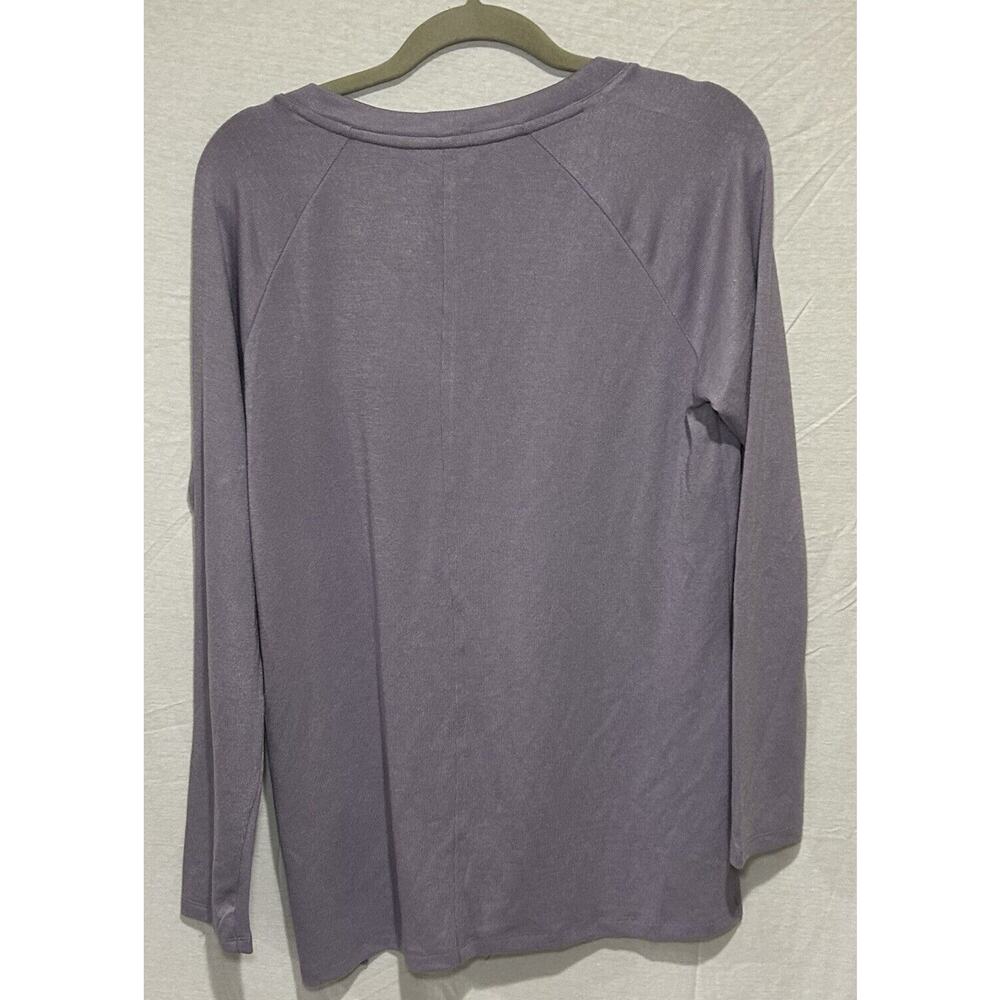 Banana Republic Womens Long Sleeve V-Neck Top Purple MEDIUM NWT - Picture 5 of 9
